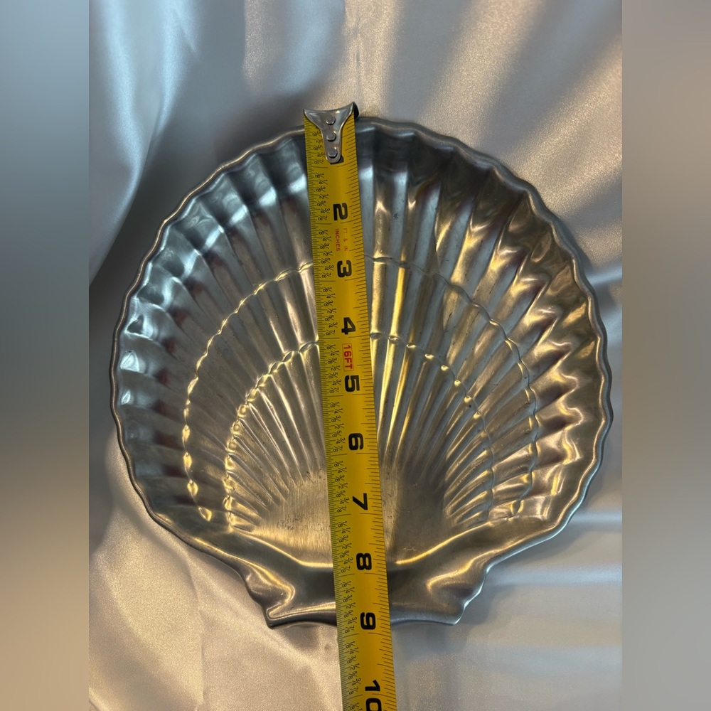 Gorham Pewter Shell Serving Tray - Shiny Silver Finish - Picture 7 of 10
